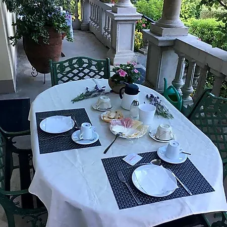 Bed & Breakfast Il Motto Di Tommy Castelveccana